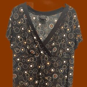 Women’s slinky black top